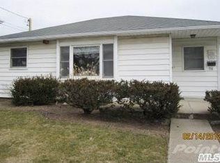 74 Bermuda St, Atlantic Beach, NY 11509
