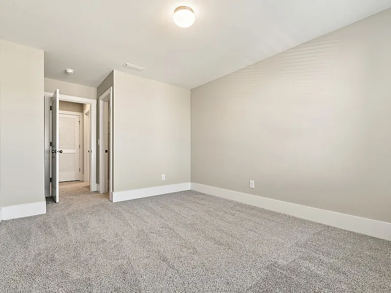 220 Curling Creek Dr — Photo 19