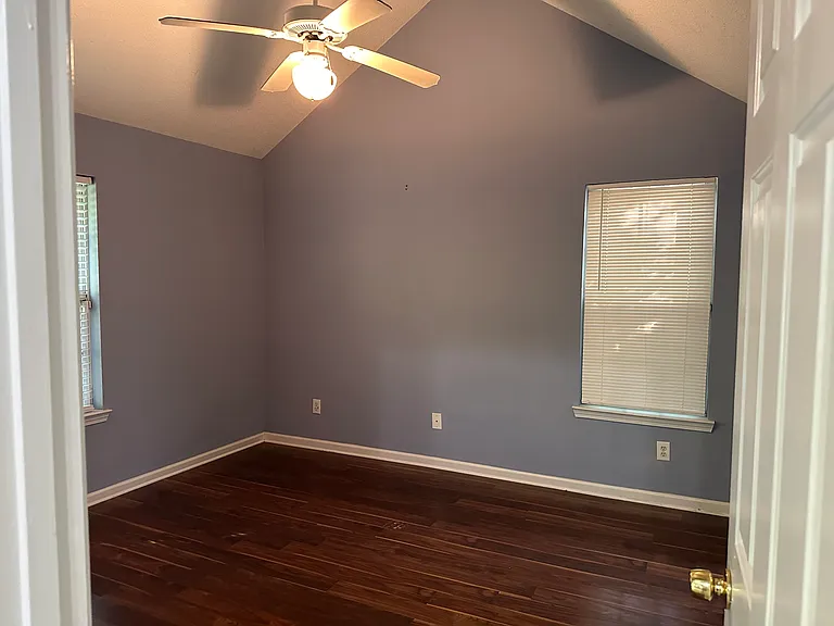 710 S Fairfield Dr — Photo 10