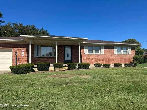 8906 Wooddale Dr, Louisville, KY 40272