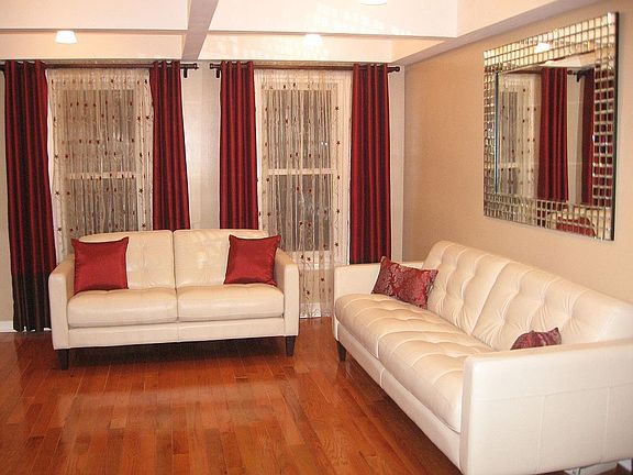 Hardwood Floors on 1st Floor