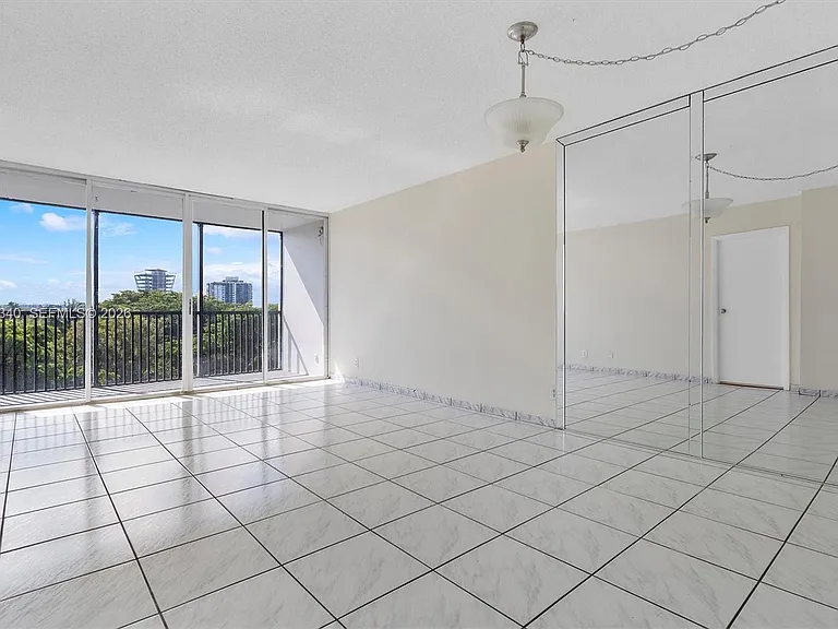 3101 N Country Club Dr #504 — Photo 3