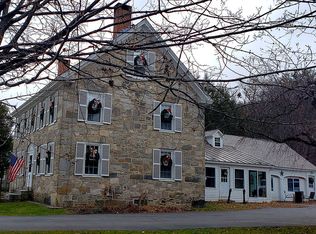 166 North St, Chester, VT 05143