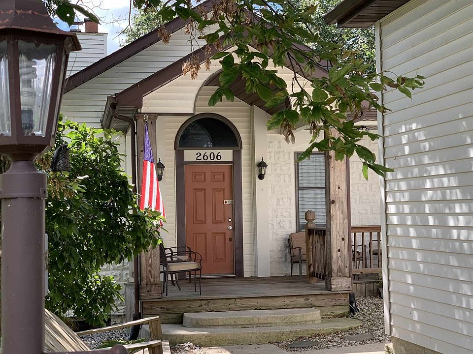 1st image of 2606 E Beech Ave