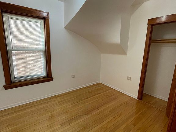 5th image of 1727 W Berwyn Ave #1