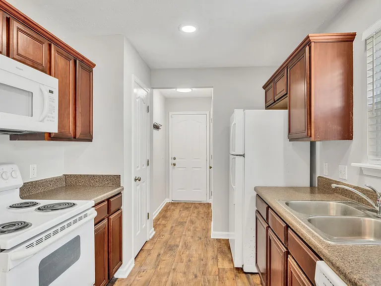 1036 Cheryl Ln — Photo 12