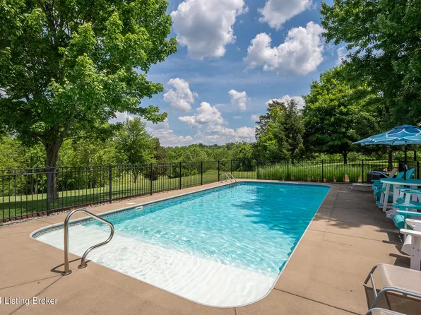 10300 Stone School Rd, Prospect, KY 40059