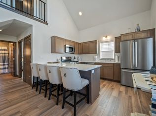 43 Hitchcock Dr, Dover, ID 83825