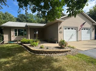 142 Jacks Dr, Madison Lake, MN 56063