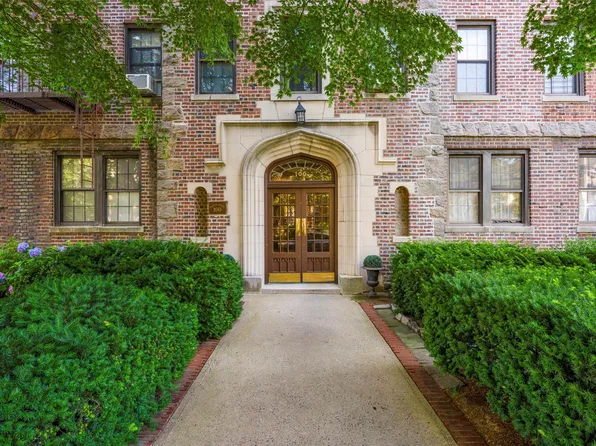 100 Parkway Road #1A, Bronxville, NY 10708