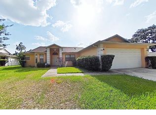 908 Freshmeadow Ct, Apopka, FL 32703