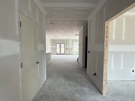 937 Fetching Place, Homesite 371 Interior Image 2