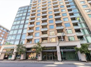 238 Besserer St #213, Ottawa, ON K1N 6B1