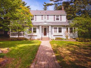 1114 Chester Park Dr, Duluth, MN 55812