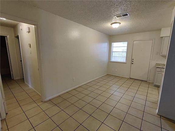 4th image of 1812 Mearns Meadow Blvd #B