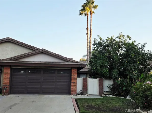 23512 Lampara Dr, Santa Clarita, CA 91355