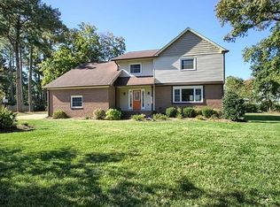 7 Nicks Landing Cir, Poquoson, VA 23662
