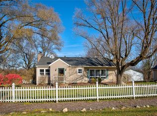 1711 Smith Kramer St NE, Hartville, OH 44632