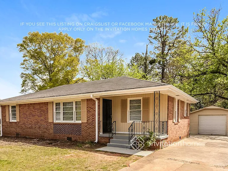 2121 Cherry Ln — Photo 4