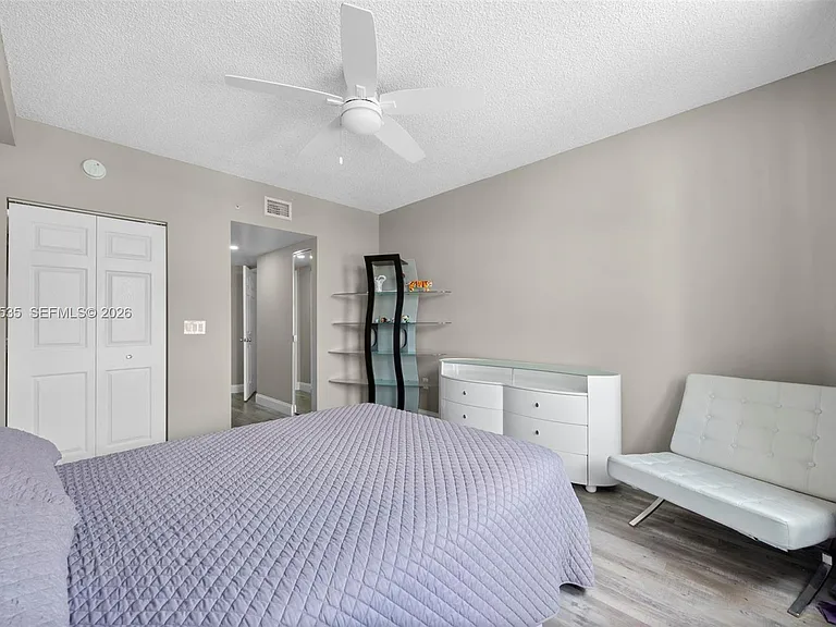 17150 N Bay Rd #2913 — Photo 14