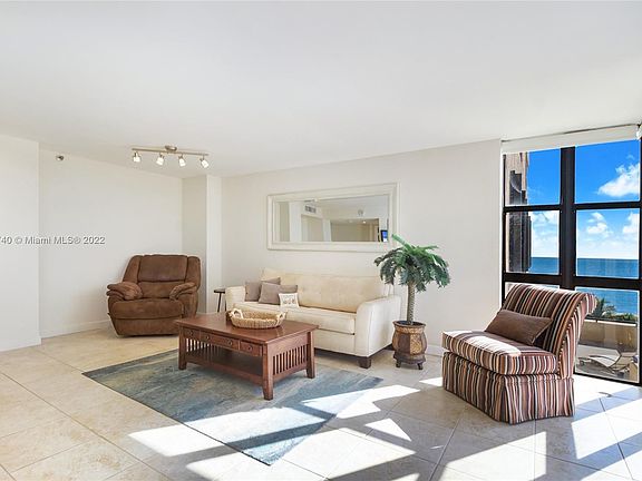 3rd image of 2555 Collins Ave APT 714