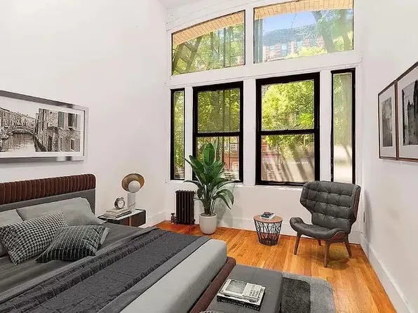 231 East 14th Street image 1 of 4