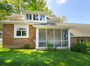 341 S Laclede Station Rd, Saint Louis, MO 63119