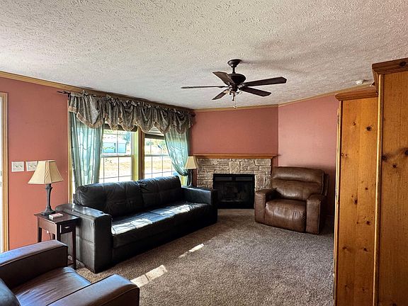 2nd image of 3015 Cedar Ln
