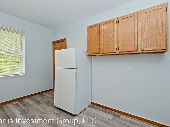 5th image of 5954 S Sacramento Ave #2
