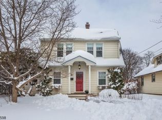 15 Hawthorne Ave, Morris Plains, NJ 07950