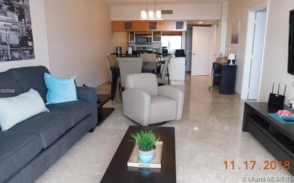 4th image of 1750 N Bayshore Dr APT 3806
