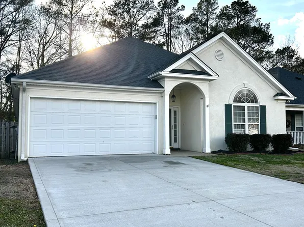 111 Pin Oak Dr, Greenwood, SC 29649