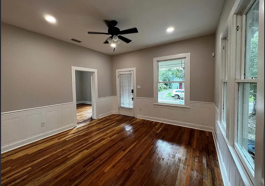 209 S Fulton St - 1 — Photo 3
