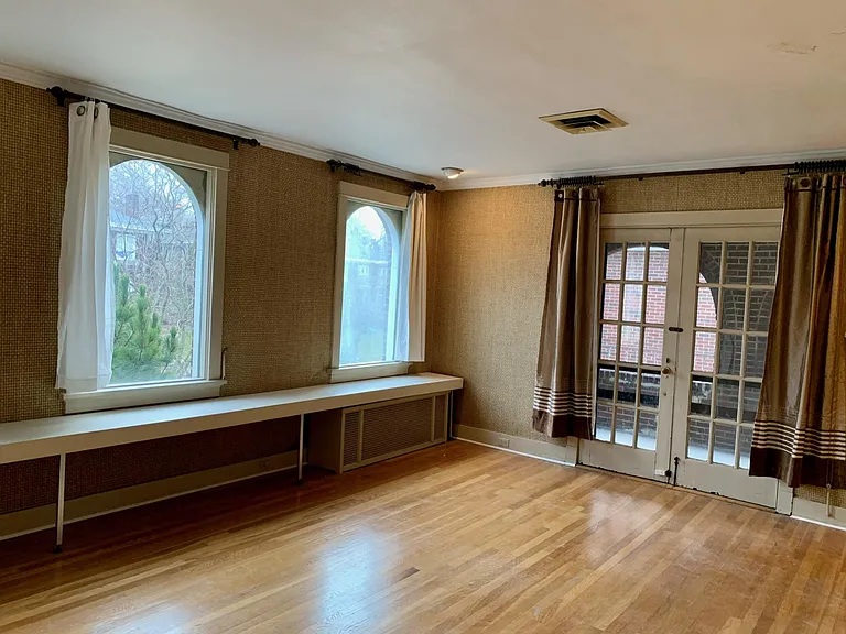 1111 N Highland Ave #2 — Photo 6