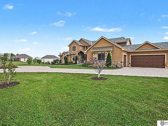 4th image of 1520 Provencal Cir