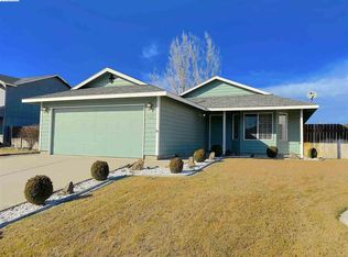 8515 Cord Dr, Pasco, WA 99301