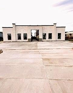 1st image of 2705 Jasime Ave