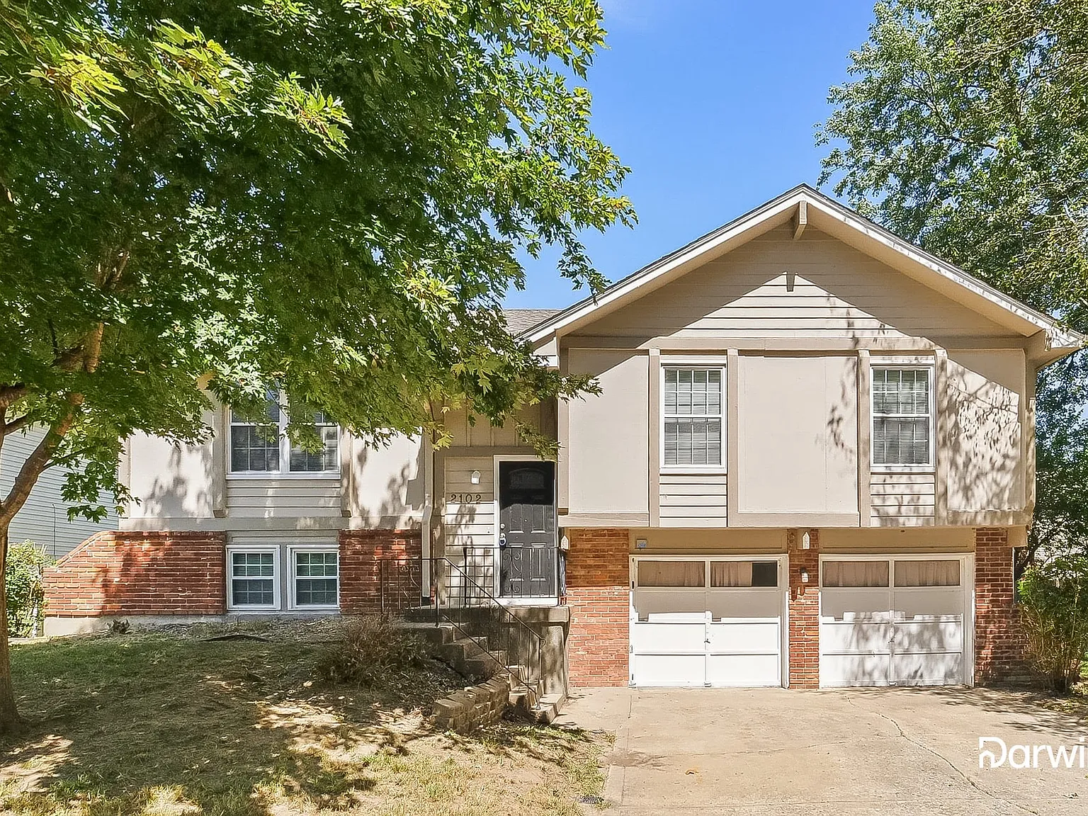 3 bed, 2.5 bath, 1676 sqft, $2,375 — Photo 1