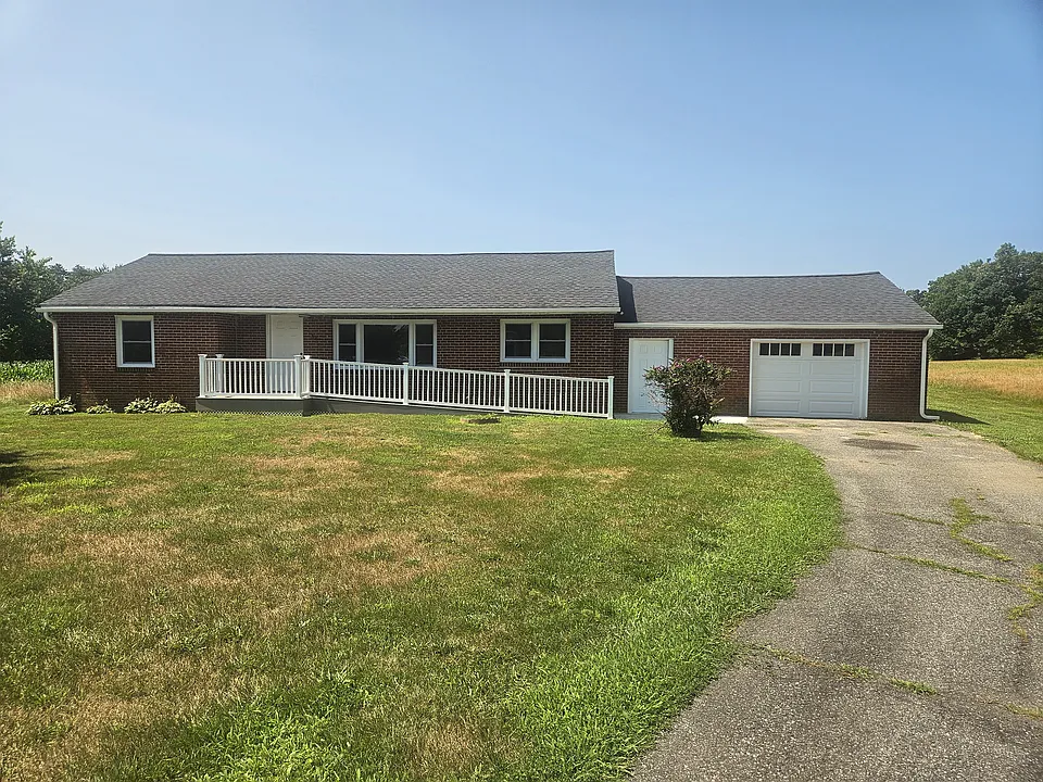 56 Mimosa Ln