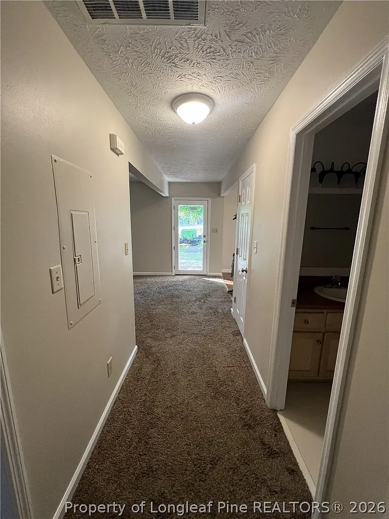 2 bed, 1.0 bath, 1191 sqft, $1,295 — Photo 2