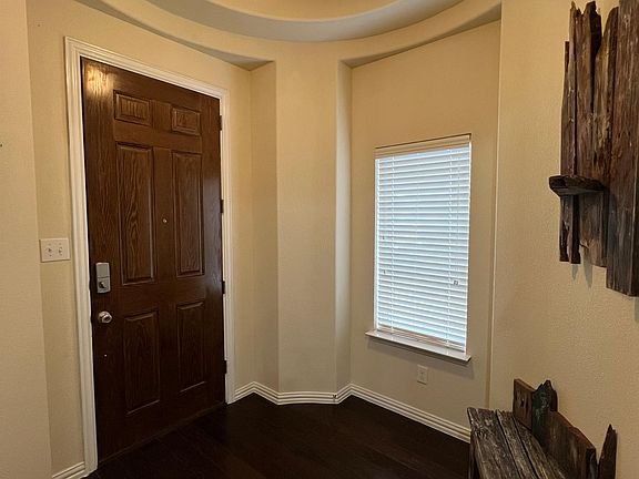 3rd image of 1000 Water Garden Cir