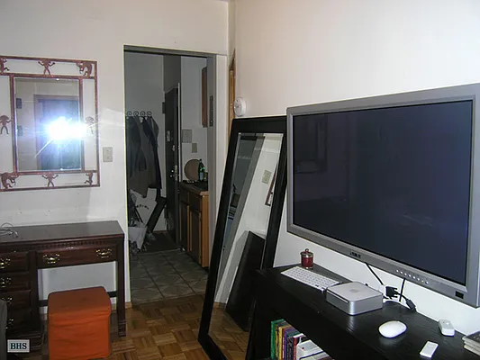 Rented by Brown Harris Stevens | media 38