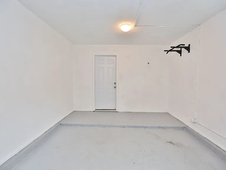 1207 Captain Adams Ct — Photo 34