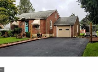214 Ulrich Ln, Leesport, PA 19533