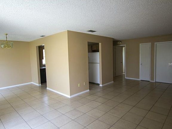 5th image of 3211 Feather Ln