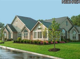 2750C Canterbury Cir, Pt Clinton, OH 43452