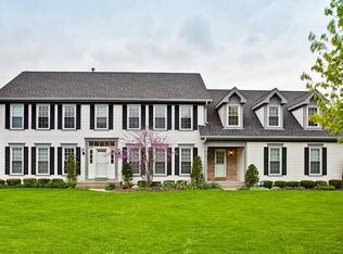 36554 N Old Woods Trl, Gurnee, IL