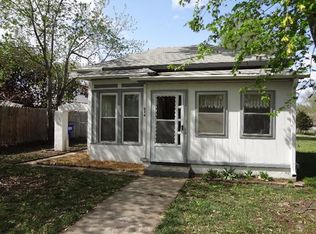 222 W Walnut St, Junction City, KS 66441