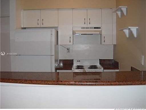 2nd image of 1255 Pennsylvania Ave APT 205