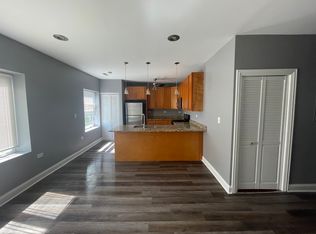 324 W 72nd St #2, Chicago, IL 60621